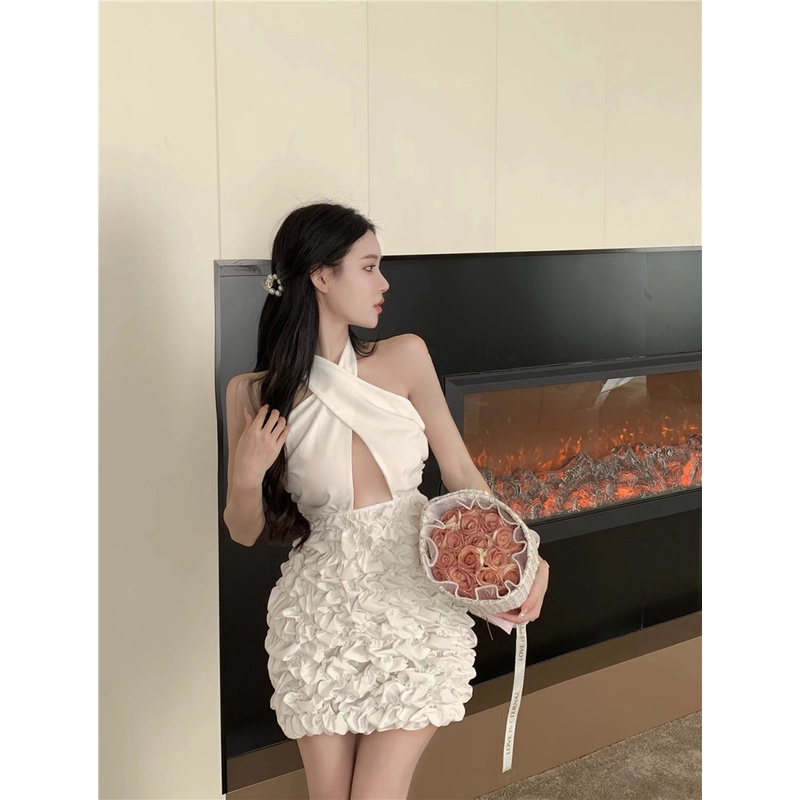 Đầm Sát Nách Ôm Hông Thiết Kế Cánh Hoa Rỗng Kiểu Âu Mỹ Thời Trang Mùa Thu 202