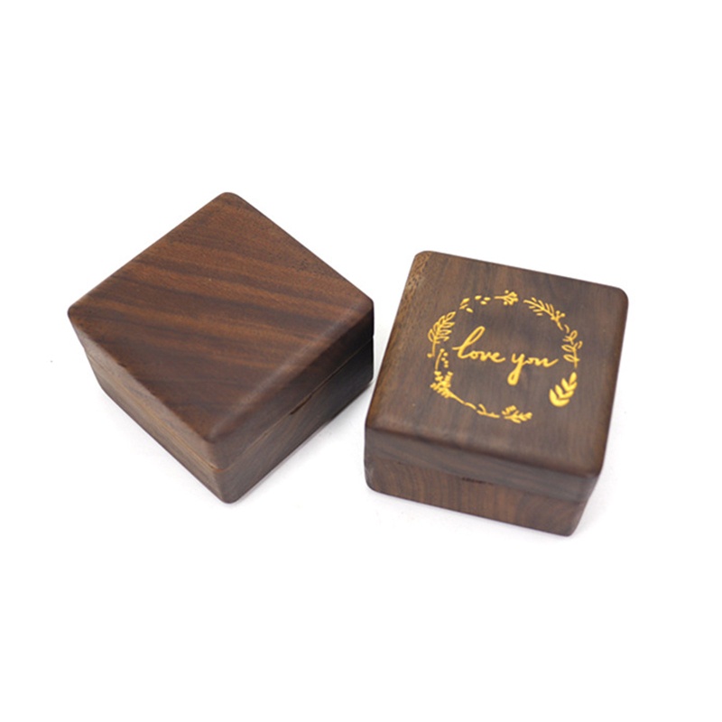 Hộp Đựng Nhẫn Đính Hôn Hình Vuông Sang Trọng