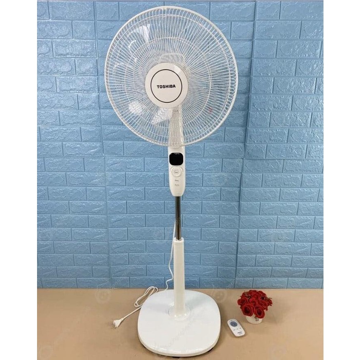 Quạt đứng Toshiba F-LSD10VN có Inverter tiết kiệm 70% điện năng - Hàng chính hãng