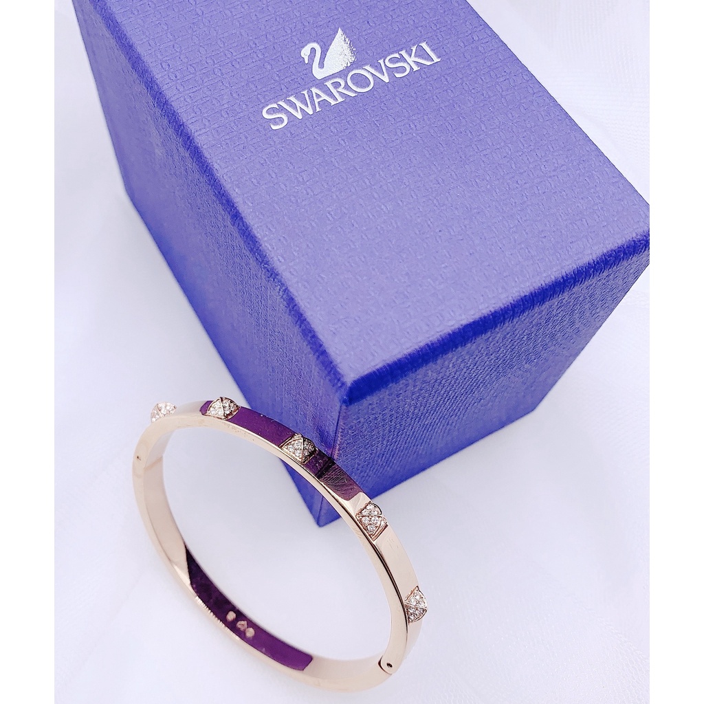 Vòng cứng sang chảnh Swarovski