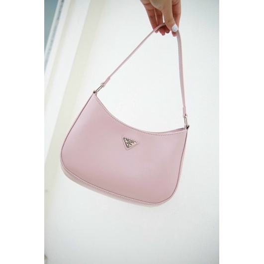 Túi xách nữ kẹp nách Prada cloe