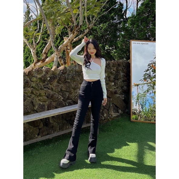 Flare jeans - Quần jeans ống loe - Somalyng.studio