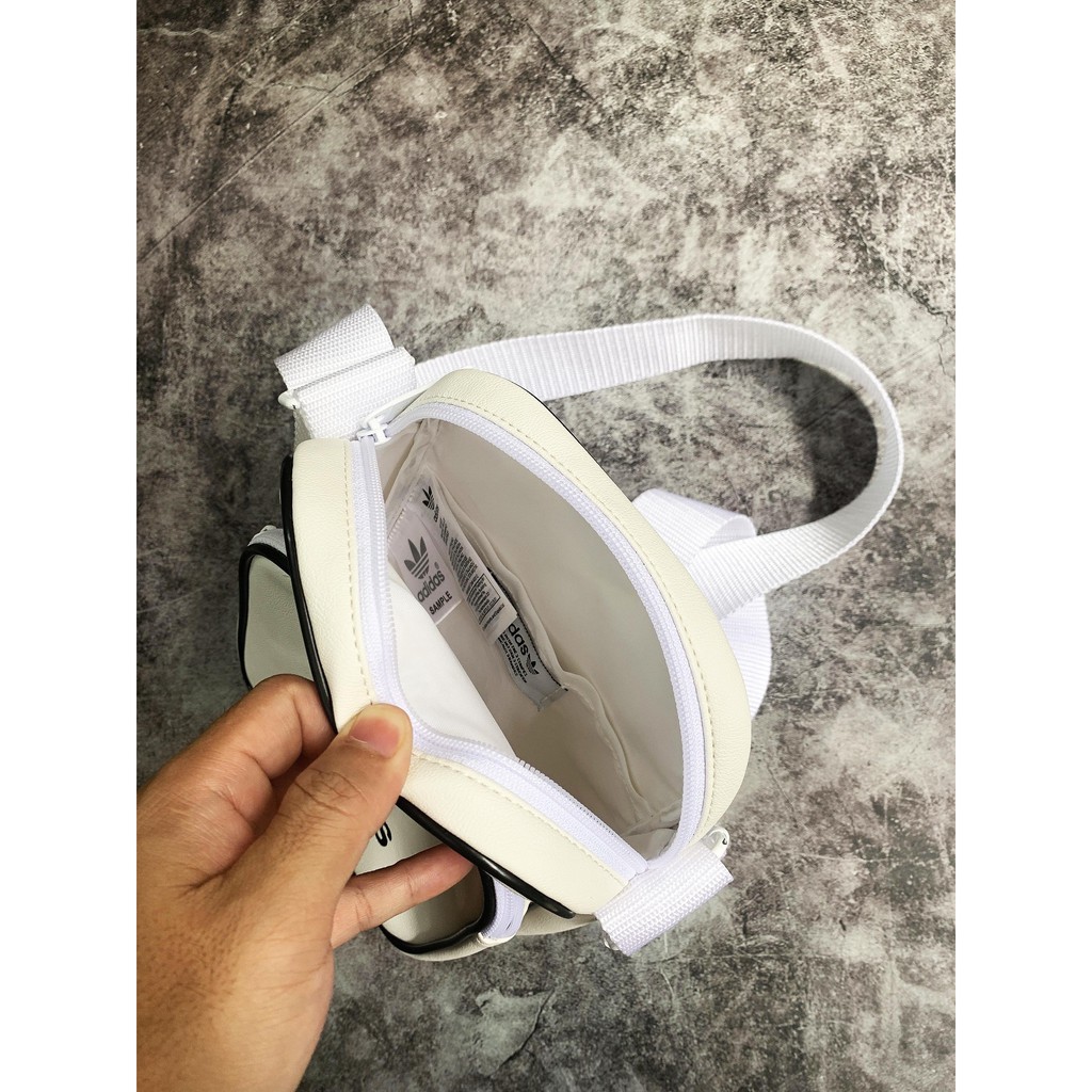 Túi Đeo Chéo Adidas Trắng Vintage Mini Bag Classic Full Tag Code | BigBuy360 - bigbuy360.vn