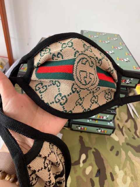 Hot trend - khẩu trang mickey gucci, khẩu trang guci xịn xò cao cấp | BigBuy360 - bigbuy360.vn