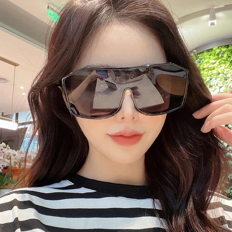 (KIQI-FASHION) COD Kính Mát Thời Trang Hàn Quốc Chống Tia UV400