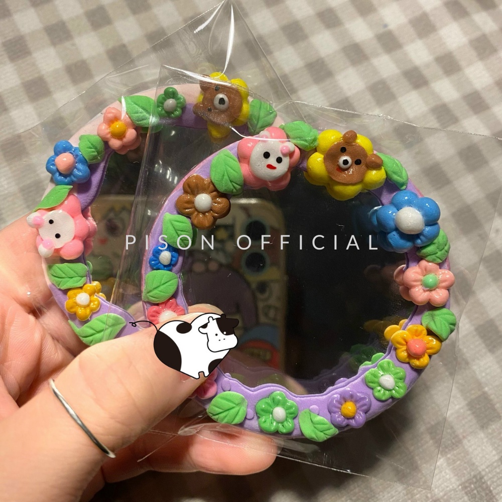 Gương trang điểm handmade Pison từ đất sét xốp nhẹ - giao màu ngẫu nhiên - 01 cái