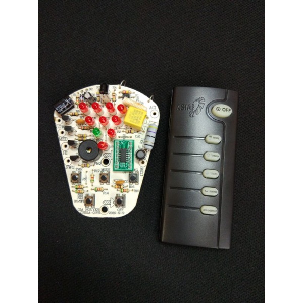 Combo Quạt Asia 16006 Treo Tường