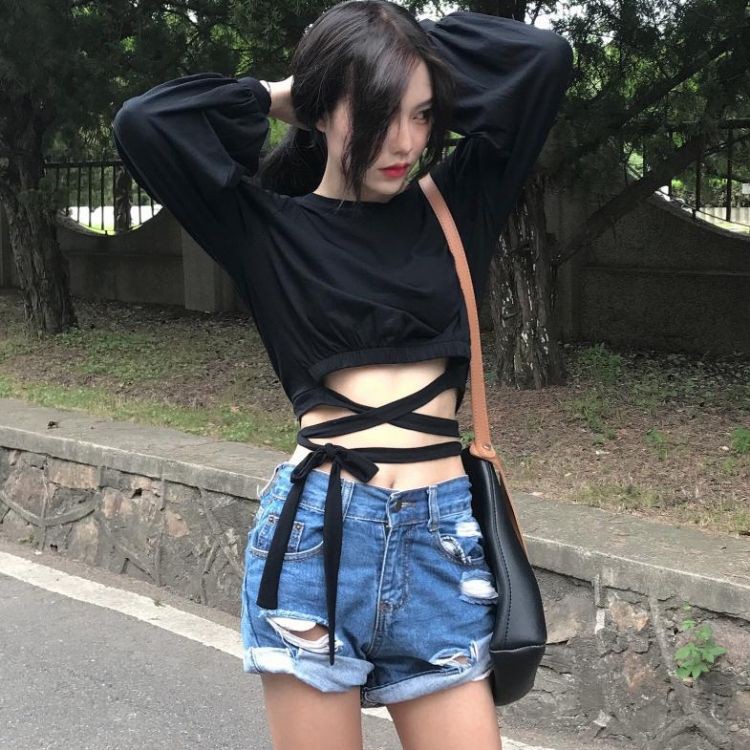 Áo Crop top dài tay chun cột nơ dây quanh eo - by SSGz