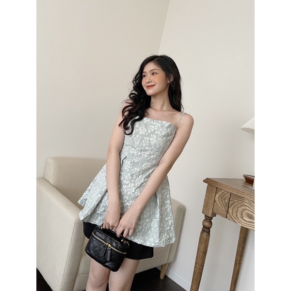 YU CHERRY | Áo hai dây dáng chữ A hoặc đầm mini dáng chữ A, xẻ tà hông Pleated Camisole Top YA420