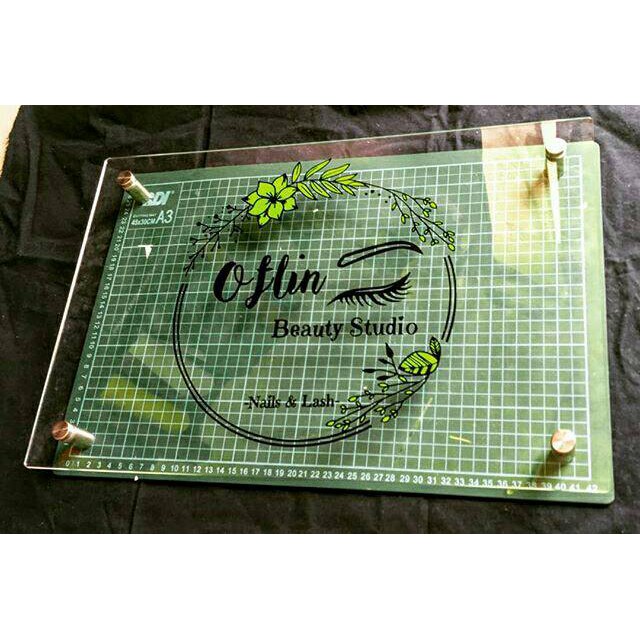 Bảng Tên Bằng Nhựa Acrylic In Logo Công Ty