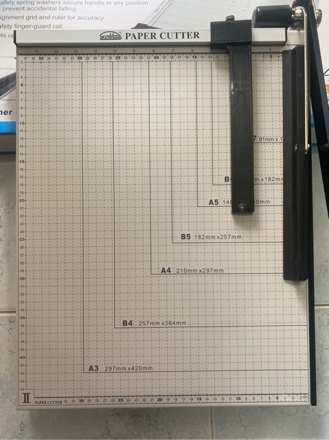 Bàn cắt giấy A3 Suremark SQ-3105