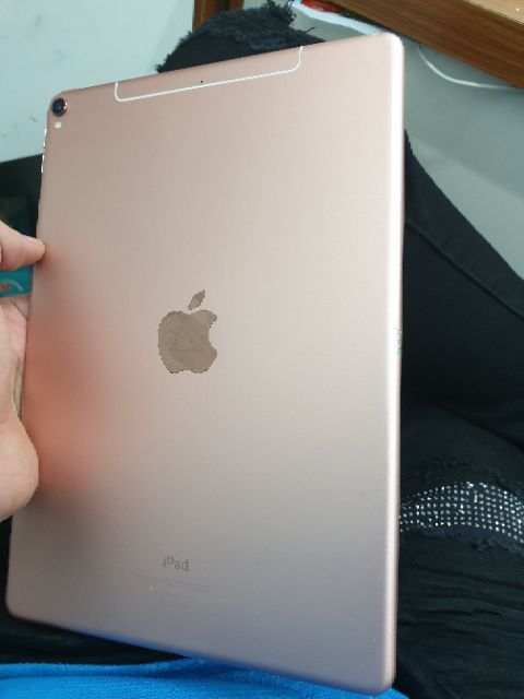 Ipad pro 2018 4g + wifi 64g bản ZA/a máy chưa 1 vết sướt zin keng | BigBuy360 - bigbuy360.vn