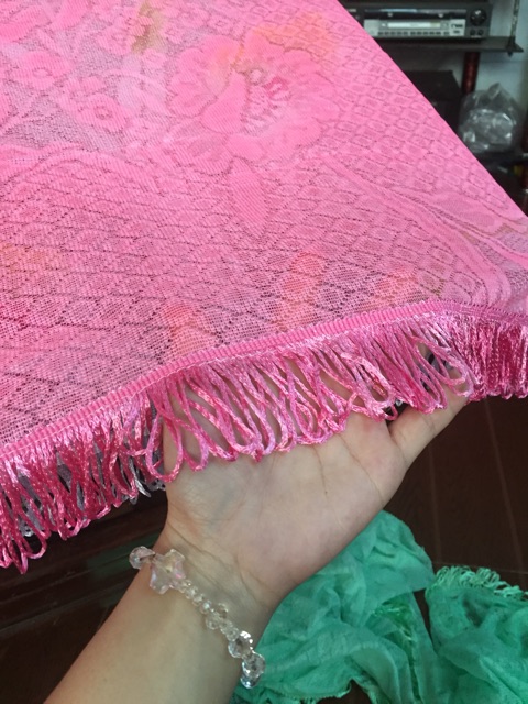 Tấm phủ/che/đậy tivi chất liệu ren kích thước 32inch