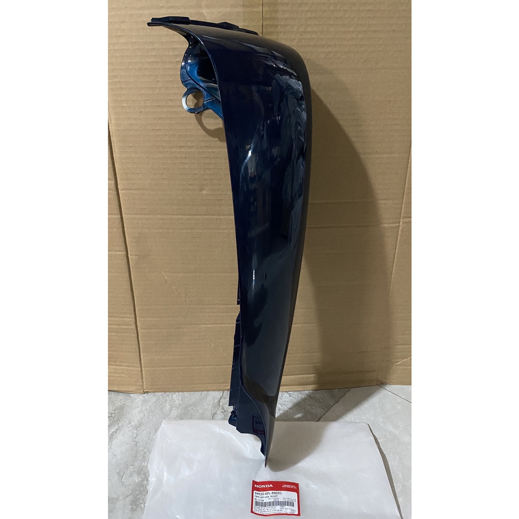 Cánh yếm bên phải - bửng yếm HONDA FUTURE 1 màu Xanh lục. 64430KFL890ZG