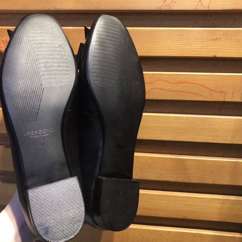 Gày bệt nơ da thật VAGABOND | BigBuy360 - bigbuy360.vn