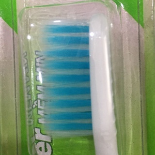 Bàn chải đánh răng Colgate Premier mềm mịn 1 cây