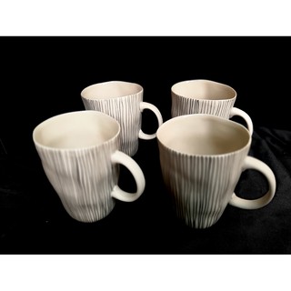 Cốc méo OANH GIA AUTHENTIC BAT TRANG - Vẽ tay thủ công