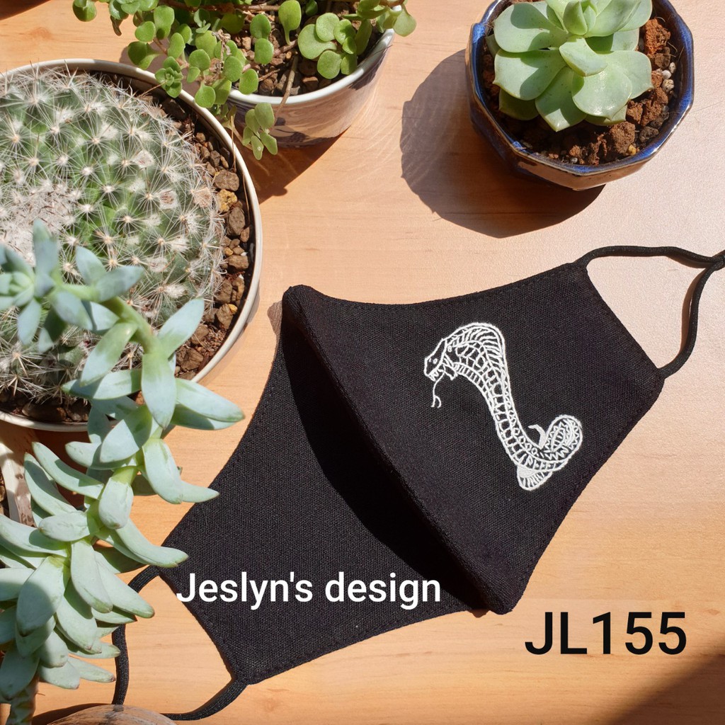 Khẩu trang thêu tay vải linen tuổi Tỵ JL155-Hand embroidered masks
