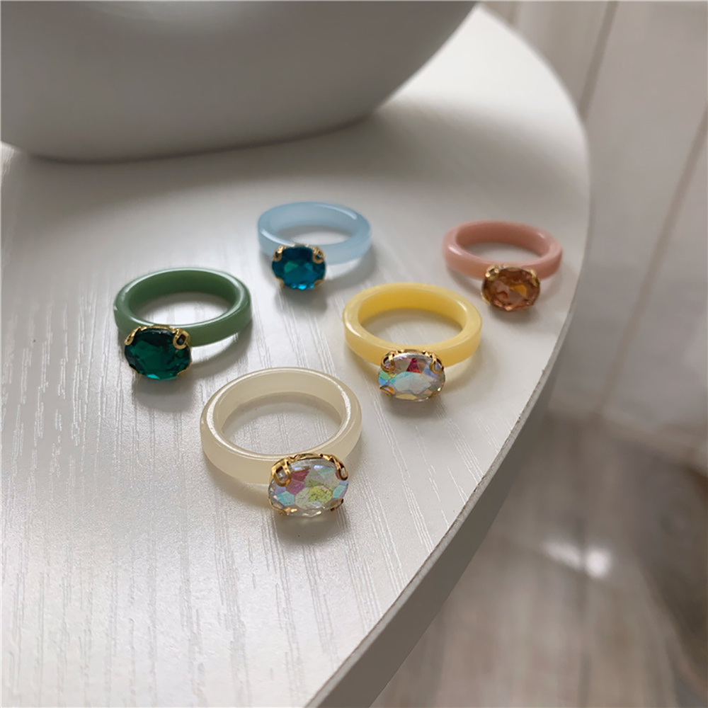 Nhẫn Đính Đá Resin Nhiều Màu Phong Cách Cổ Điển Sáng Tạo Cho Nữ