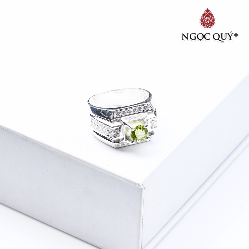 Nhẫn bạc nam mặt đá peridot - Ngọc Quý