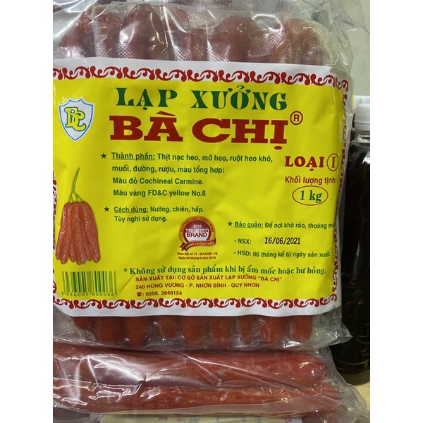 Lạp xưởng Bà Chị loại đặc biệt gói 1kg hút chân không.