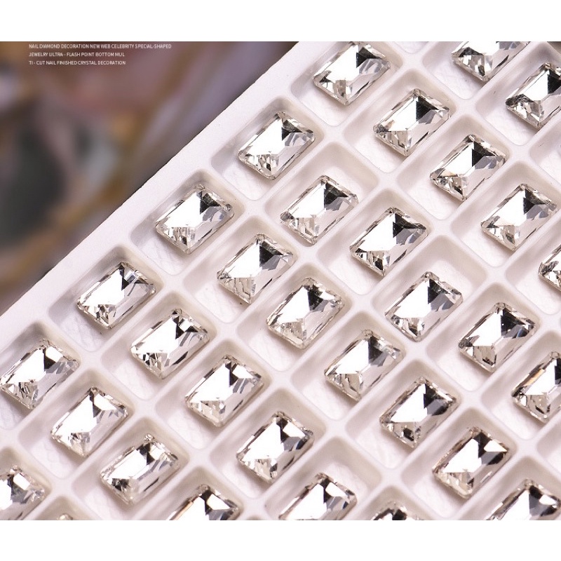 Đá hình đính móng tay