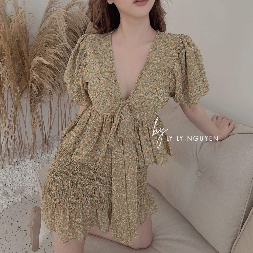 (HÀNG SHOP)Set Hoa Nhí Cổ Tim Chân Váy Rúm Đuôi Cá Kèm Quần Trong FULL tag mác shop (CAM KẾT HÀNG ĐẸP) | BigBuy360 - bigbuy360.vn