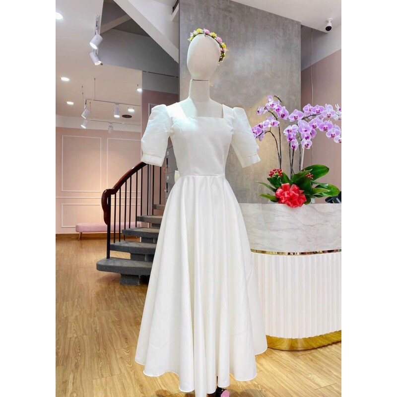 ĐẦM CỔ VUÔNG SẺ LƯNG GỢI CẢM