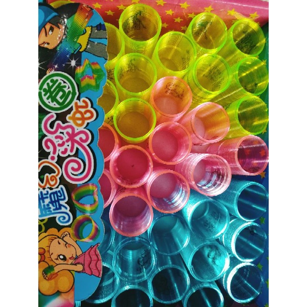 10 chiếc lò xo phát sáng dạ quang cho bé, trang trí derco phát sáng ban đêm