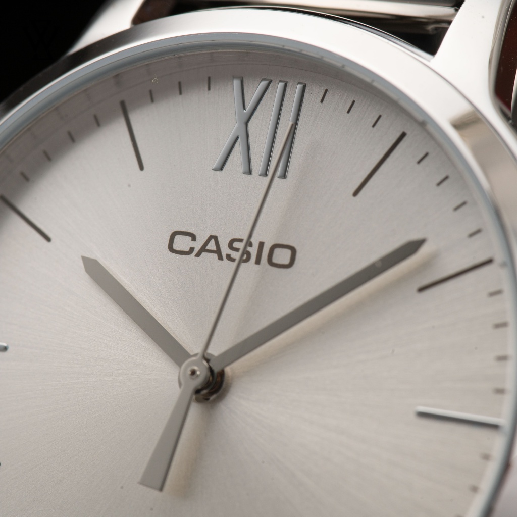 Đồng Hồ Quartz Nữ Casio WATCHSTORE LTP-E157M-7ADF Thiết Kế Kính Khoáng 32mm, Dây Kim Loại, Vỏ Thép Không Gỉ