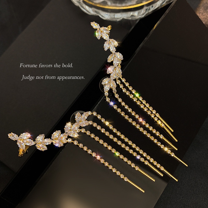 Đôi Khuyên Tai Dài Tua Rua Đính Đá Sang Trọng Cho Nữ