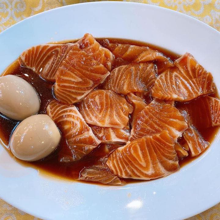 Combo 300g Cá hồi,10 trứng gà ta lòng đào ngâm tương Hàn Quốc S2 Fresh