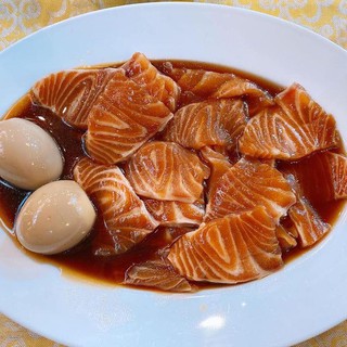 [CHỈ GIAO HỎA TỐC CẦN THƠ] Combo 300g Cá hồi,10 trứng gà ta lòng đào ngâm tương Hàn Quốc S2 Fresh