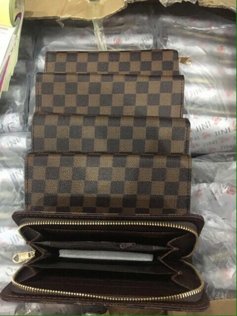 Combo 2 ví caro giá 99K