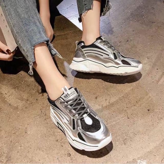 [HÌNH THẬT] Giày bata nữ phản quang phát sáng màu bạc sneaker ulzzang đế 4cm da mềm đi học tập gym đi chơi cầu lông | WebRaoVat - webraovat.net.vn