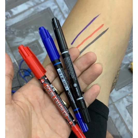 Bút vẽ định hình lên da lau không trôi màu đen hàng có sẵn