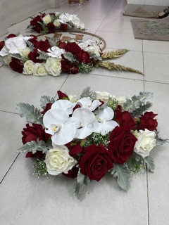 HOA XE CƯỚI TRẮNG ĐỎ
