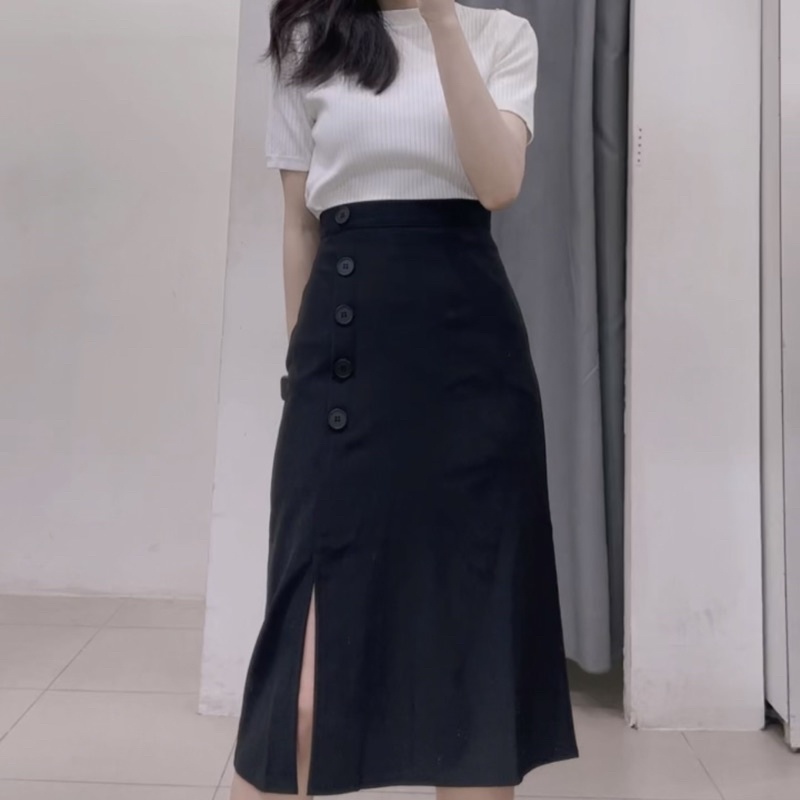 chân váy cúc midi đen | BigBuy360 - bigbuy360.vn