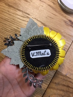 CÀI ÁO HANDMADE - Hoa cúc vàng