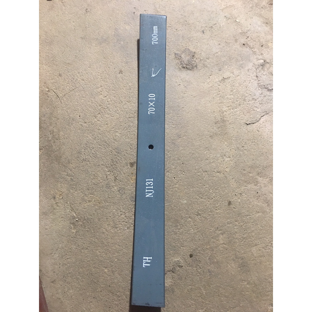 Sản phẩm gia đình làm: Lá nhíp bản 7 dày 1cm dài 70cm thẳng NJ131