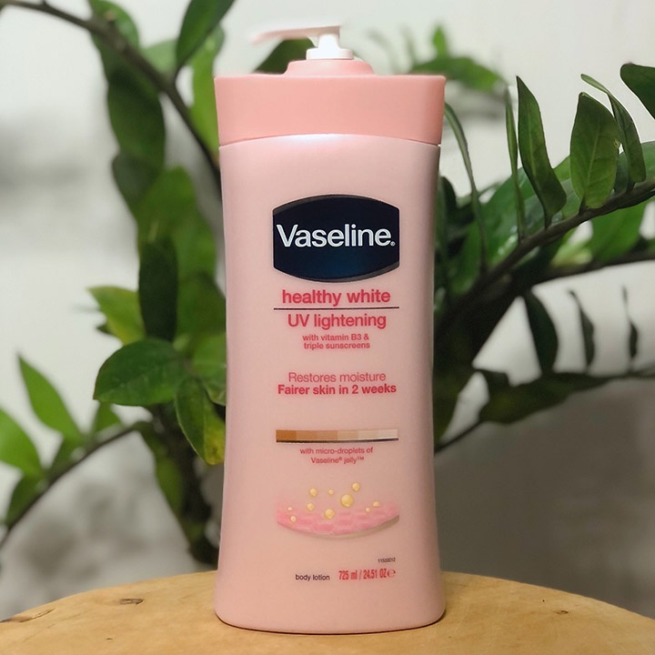 Dưỡng Thể Vaseline Healthy White Uv Lightening Body Lotion 725ml