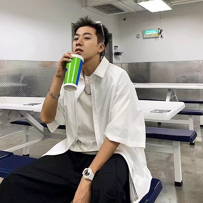 Áo sơ mi tay ngắn dáng rộng màu sắc đơn giản trẻ trung phong cách Hàn Quốc cho nam