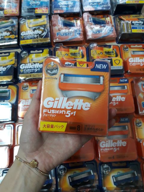  Hộp lưỡi dao thay thế Gillette Fusion 5+1 Nhật Bản