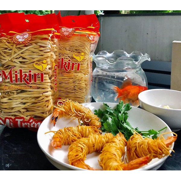 Mì Trứng Cao Cấp Không Phẩm Màu Mikiri Mỳ Vắt Khô Sợi Dẹp, Mỳ Sợi Tròn Nhỏ Túi 320gr
