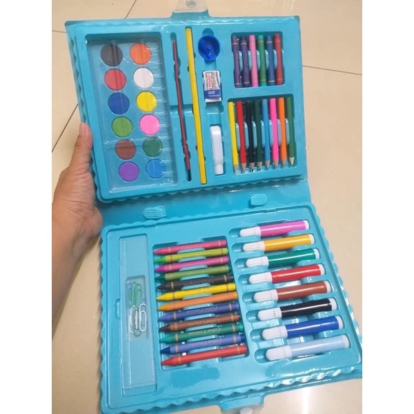 Bộ sáp tô màu hkm Nestle 68 chi tiết cho bé