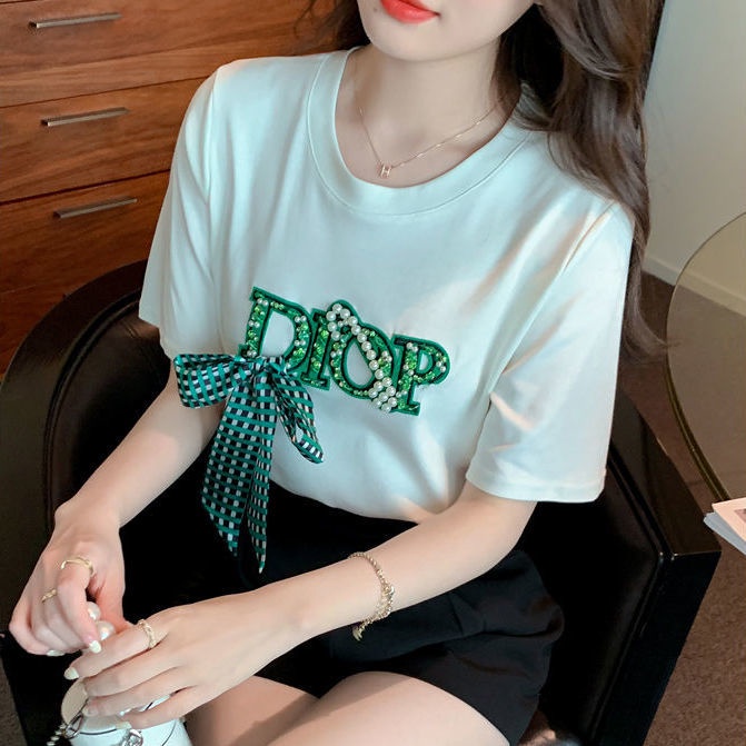 Áo thun nữ ngắn tay cổ tròn in chữ đính đá phong cách phương tây