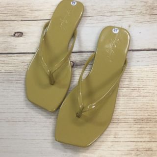 Dép kẹp nữ mũi vuông thời trang