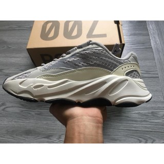 Giày Thể Thao 700 phản quang