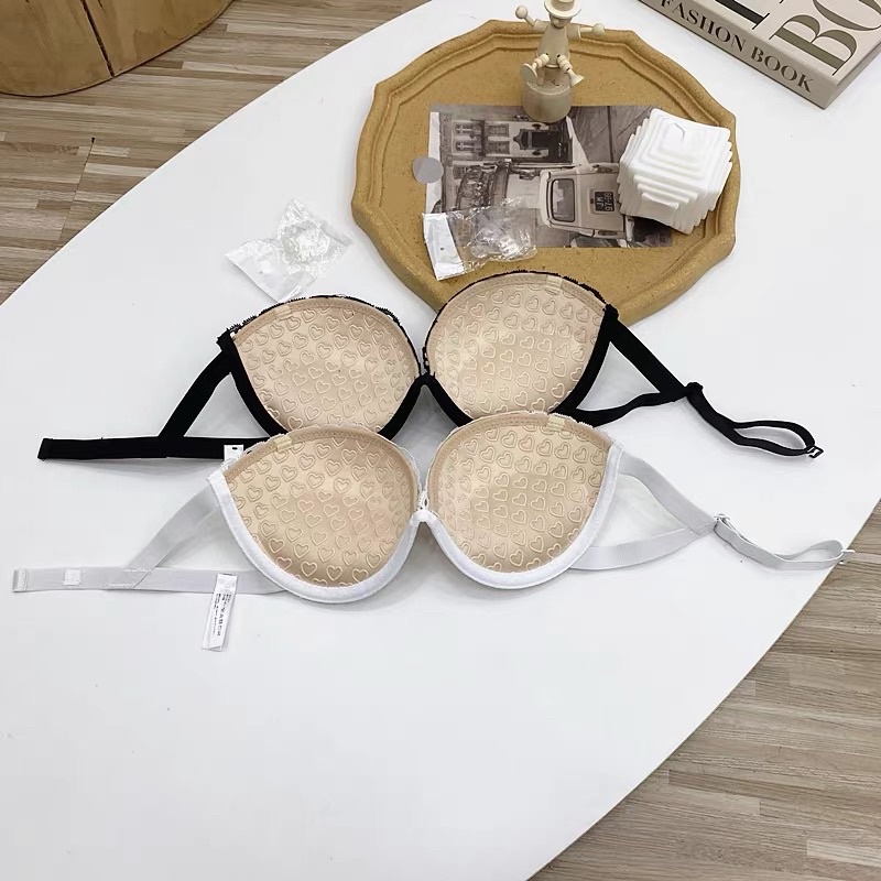 Áo cúp ren bên trong su tim có gọng đệm 1,5 cm tặng kèm dây quai trong