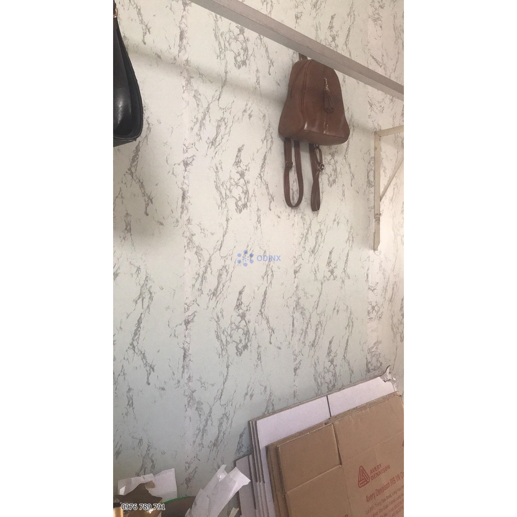 Giấy Dán Tường Giả Vân Đá Dán Bếp Chống Dầu Mỡ Dễ Lau Chùi Chống Nước  Cuộn 10m Khổ 45cm Có Keo Sẵn
